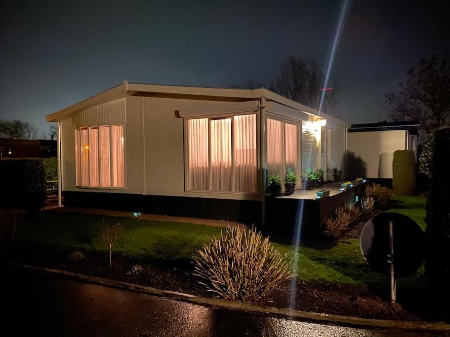 Luxe Chalet In Prachtig Natuurgebied Lith المظهر الخارجي الصورة