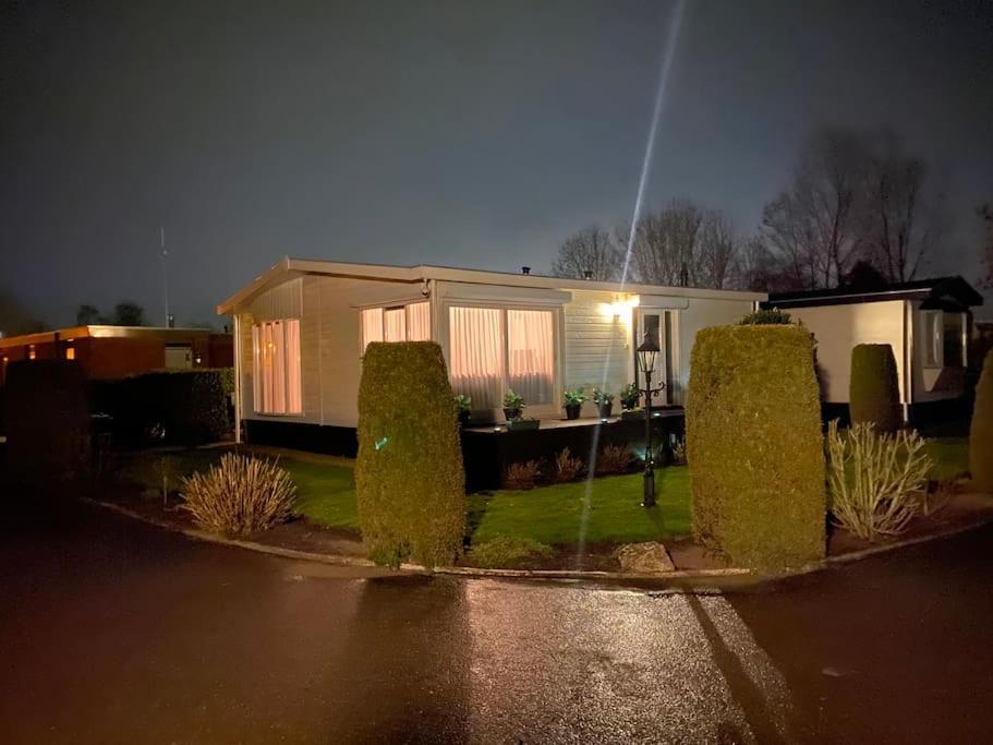 Luxe Chalet In Prachtig Natuurgebied Lith المظهر الخارجي الصورة